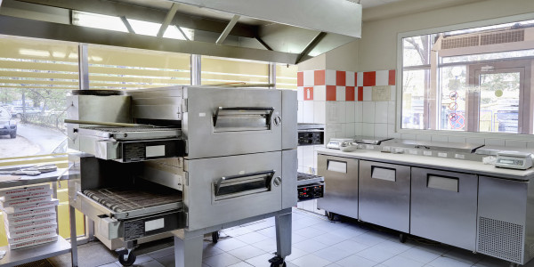 Limpiezas de Conductos de Extracción y Ventilación la Torre de l'Espanyol · Cocina de Residencias