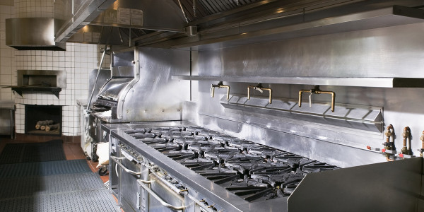 Limpiezas de Conductos de Extracción y Ventilación Arnes · Cocina de Restaurantes