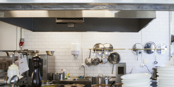 Limpiezas Campanas Extractoras de Cocinas Deltebre · Cocina de Restaurantes